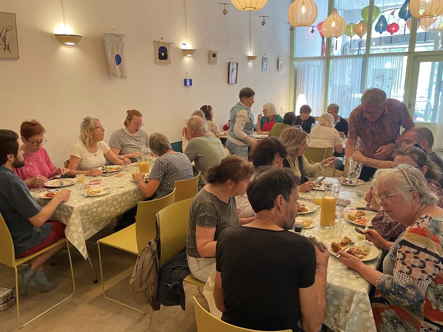 Bring Your Own-jubileumlunch met Stadswandeling